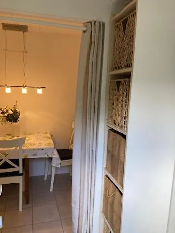 Kleines Haus Im Gruenen Apartment Hamburg Germany
